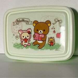 San-x rilakkuma container case EUC Green White 4.75” X 3.5” Snacks Lunch Japan